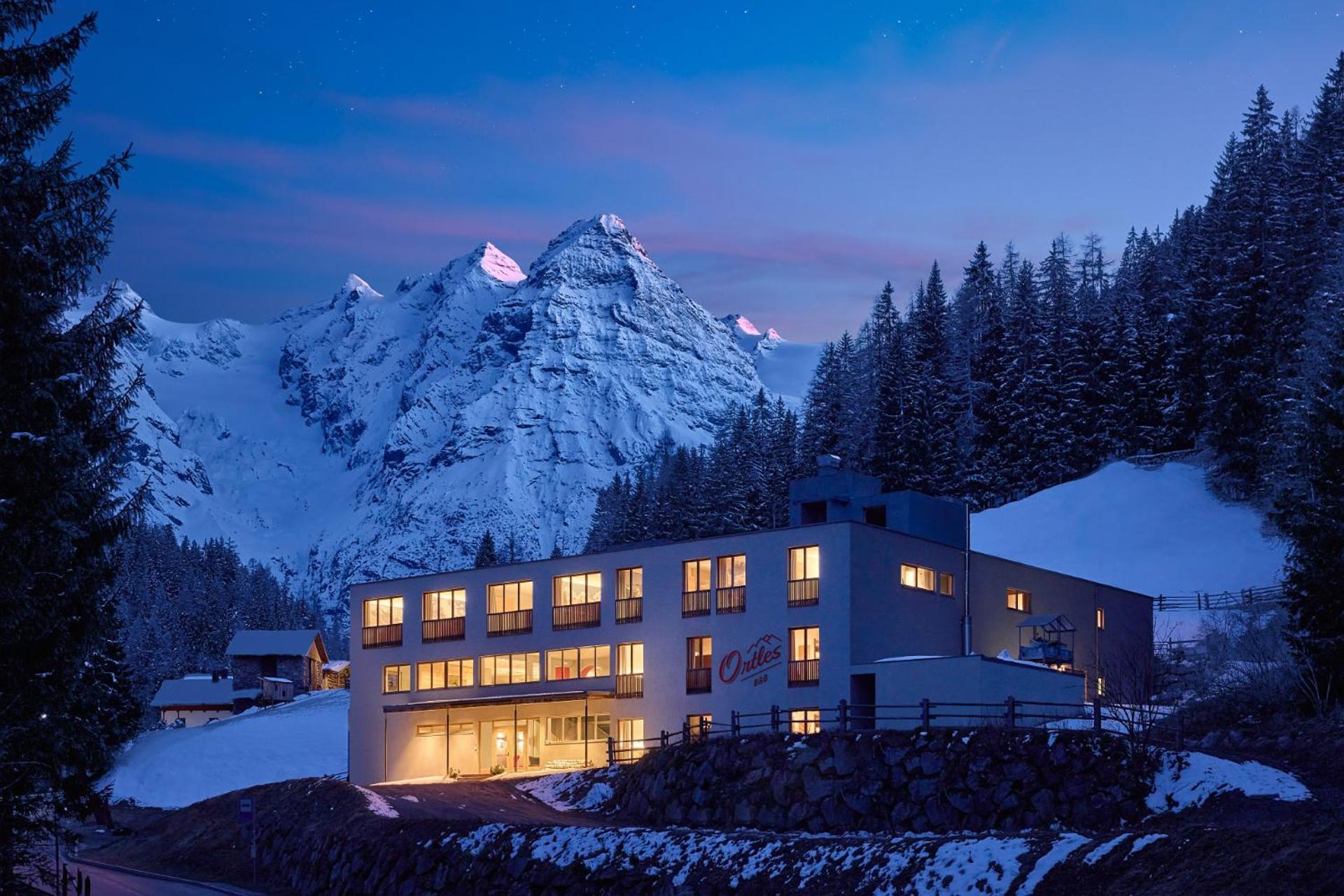 Hotel Ortles B&B トラフォイ エクステリア 写真